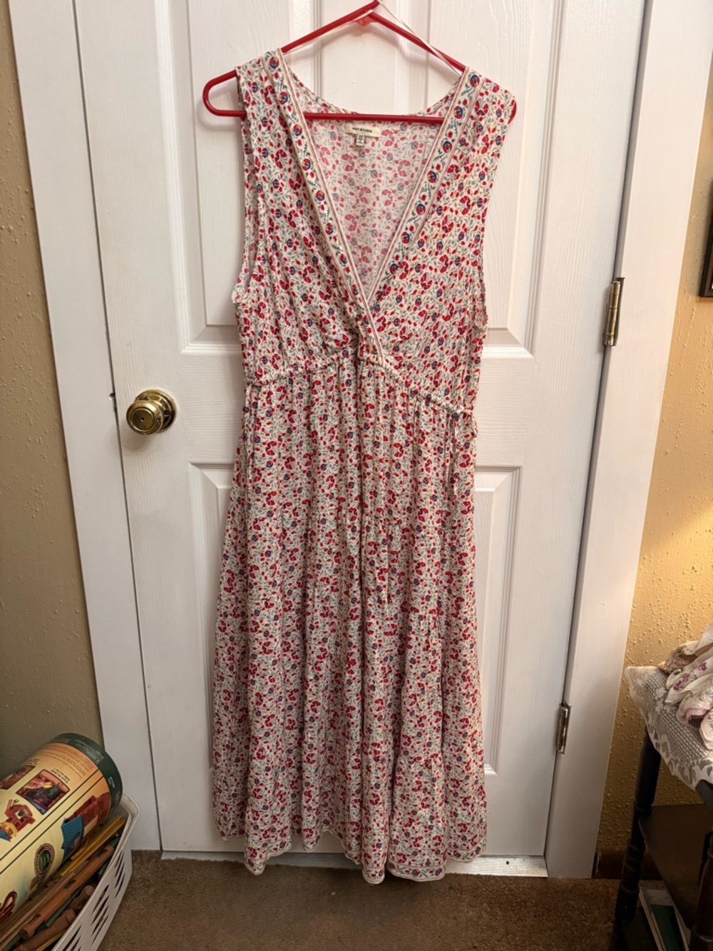 Max Studio Floral V-Neck Sleeveless Maxi Dress in White and Red